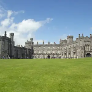 Loch Lomond National Park Stirling Castle Day Tour - From Edinburgh