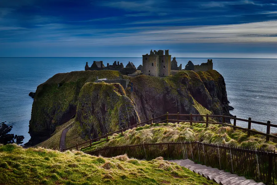 Dunnottar Castle Royal Deeside 1 Day Tour - From Aberdeen